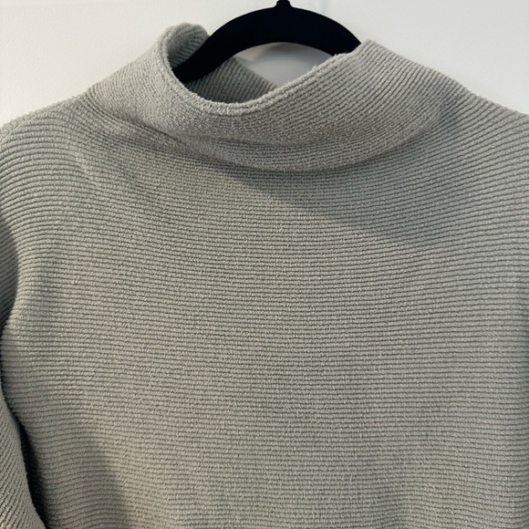 Free People Ottoman Tunic. Size M. Colour Oxide (light icy blue). - Picture 3 of 6